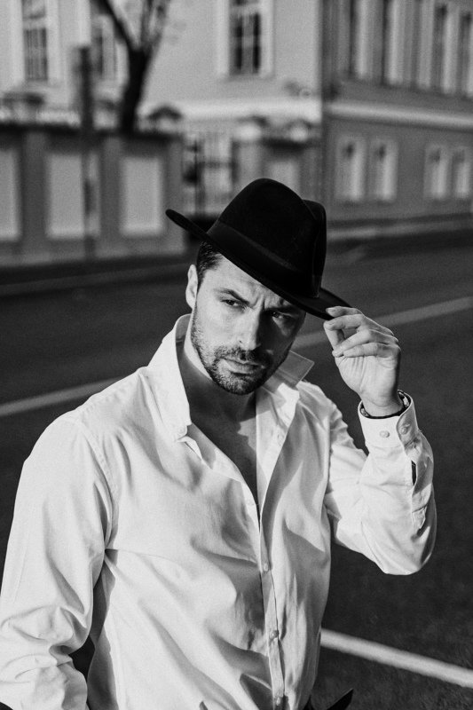 portrait, bw, bwphotography Early morning, Taganka, Moscow and Eugenyphoto preview