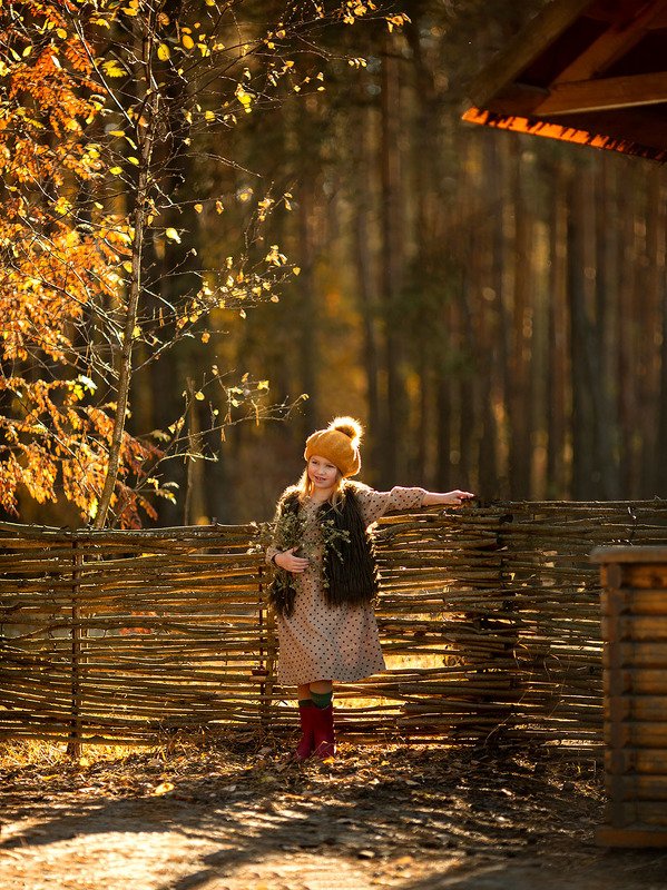 семейная фотография, детская фотография, теплые кадры, огненные фото, теплые фото, обучение фотографии, портрет, красивые фотографии, постановочные фотографии, художественные фотографии, Валерия Мороз, фотохудожник, красивые портреты, дети, семьи,  Теплая осеньphoto preview