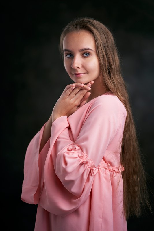 portrait, girl, lowkey, black, beautiful, pretty, eyes, lips, портрет, девушка, look, blue eyes Алинаphoto preview