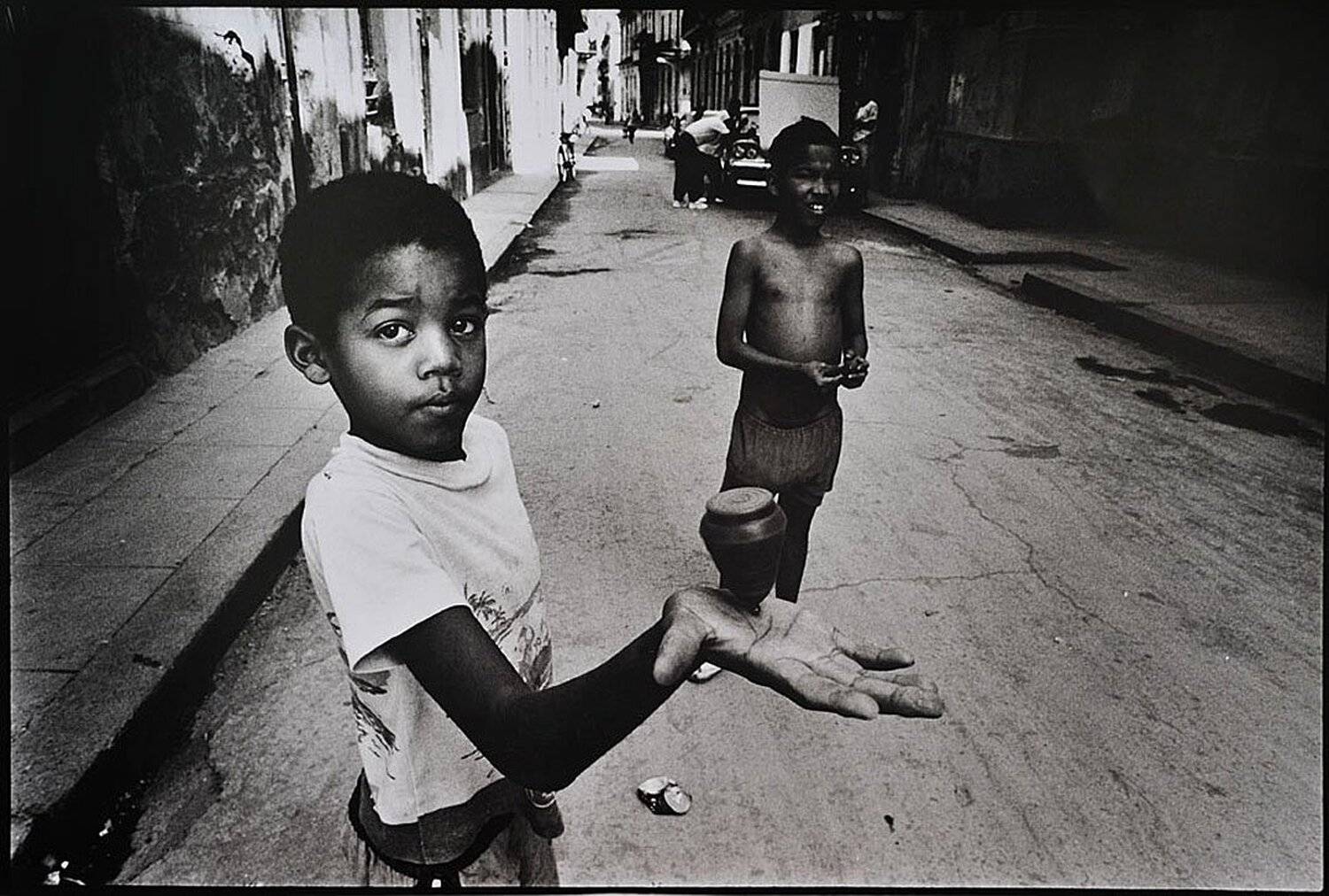 Cuba, Boy with top. Автор: Arnaud Nilwik , Arnaud Nilwik