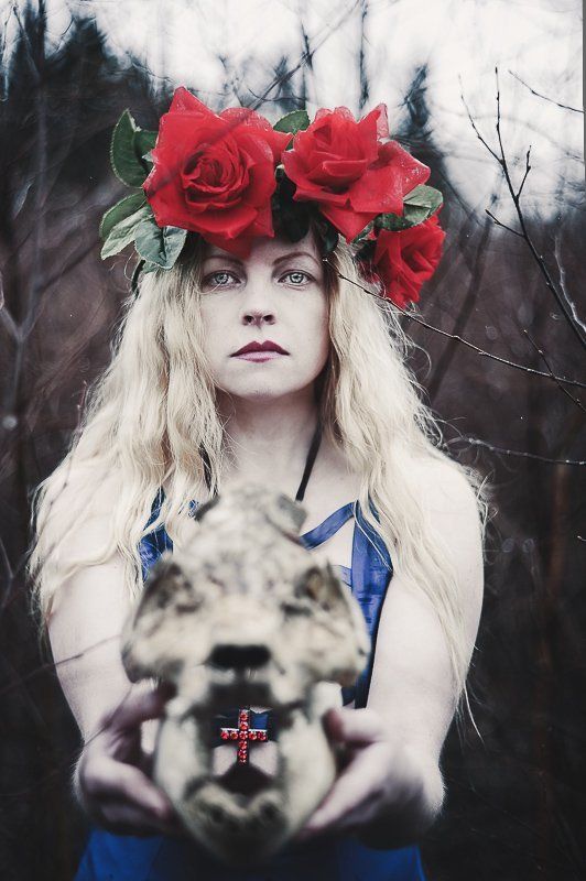 антон роук, rourke photo, rouk, череп, тернии, холод, безысходность, розы, венок, поле, нуар, готика *****photo preview