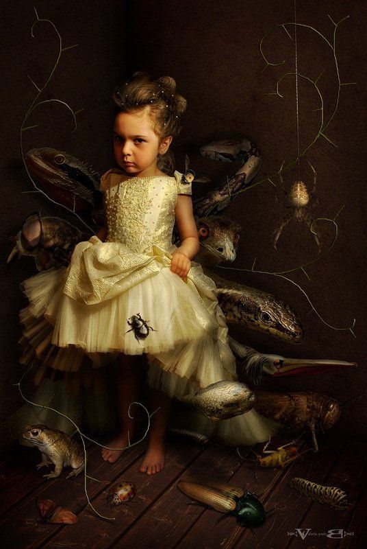 арт, фото, сюрреализм В окружении детских страховphoto preview