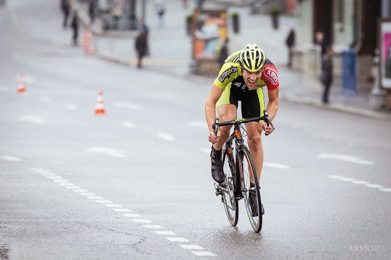 Велосипед, Велоспорт, Гонка, Гонки, Движение, Динамика, Дорога, Москва, Путь, Скорость, Спорт, Старт, Трасса, Финиш, Центр Пять колец Москвыphoto preview