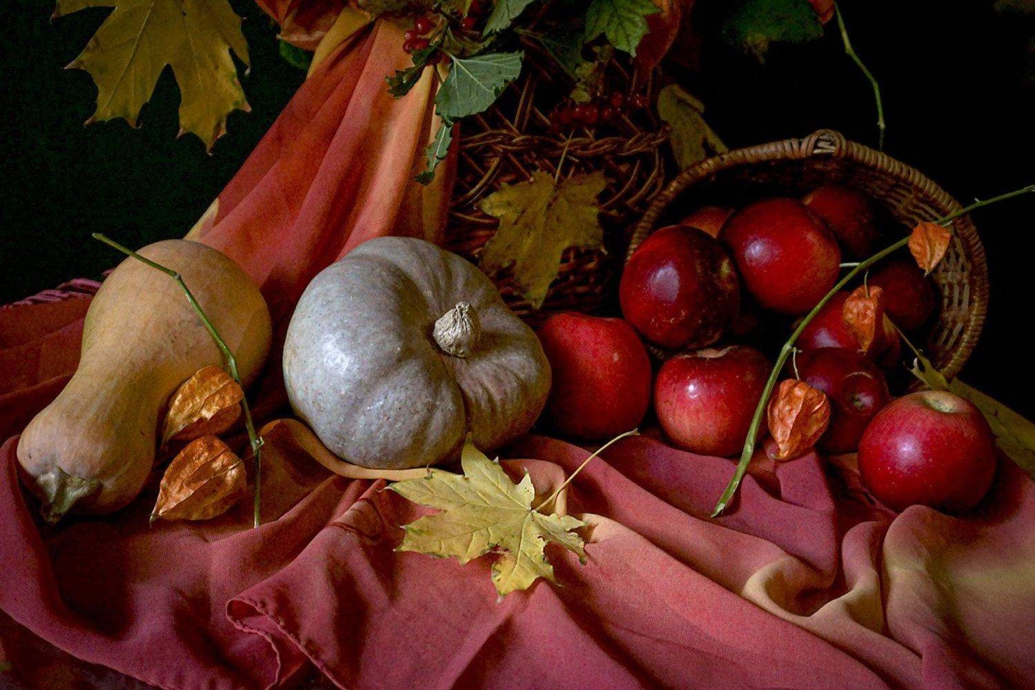 С тыквами.... Автор: Марина Соколова натюрморт, тыква,физалис,яблоки, Марина Соколова