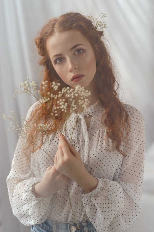 Ксения и сухоцветphoto preview