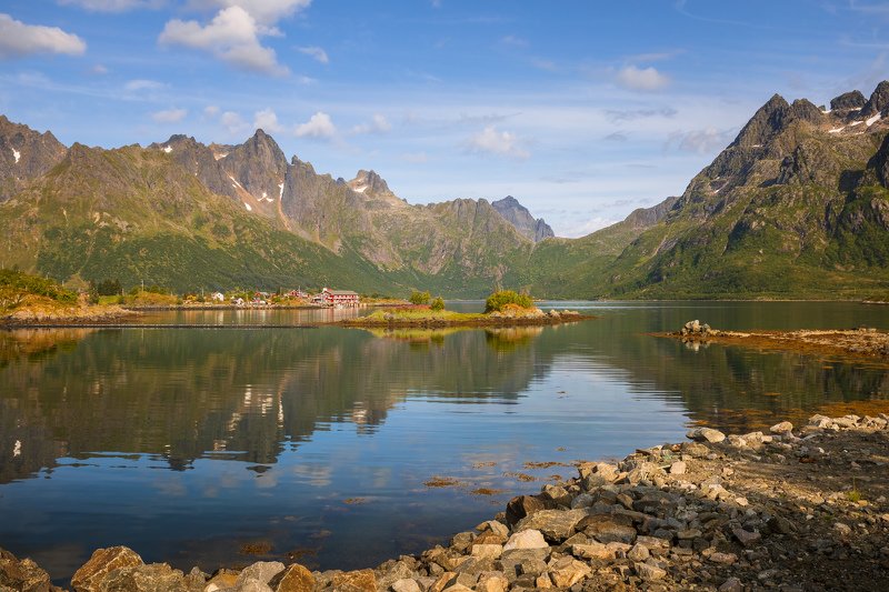 лофотены, норвегия, горы, озеро, домики, небо, облака, Жизнь на Лофотенах.photo preview