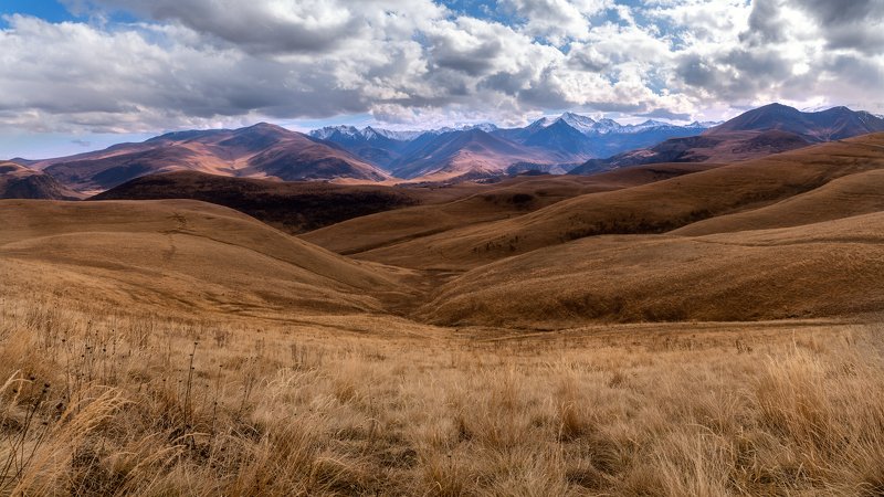 Кавказский хребетphoto preview