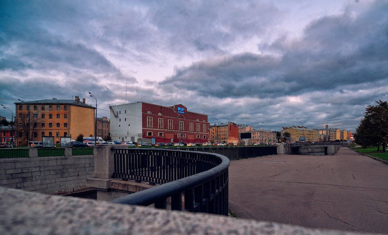 #санкт-петербург, , #обводный, канал, , #осень, , #набережная, #вечер, #перила, #гранит, Павел Жданов