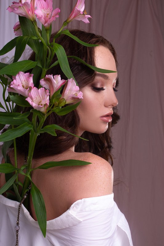 цветы, фотостудия, женский портрет Диана фото превью