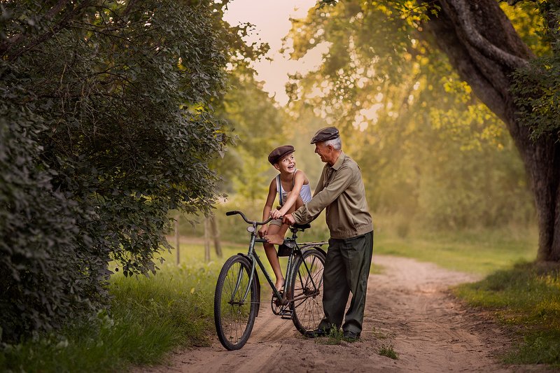 дедушка, внук, семья, велосипед, детское фото Дедушка и внукphoto preview