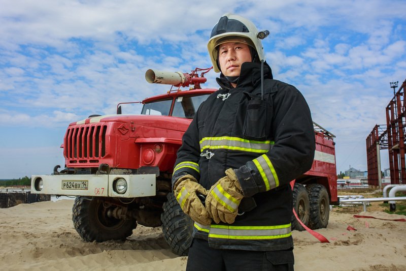 пожарникphoto preview