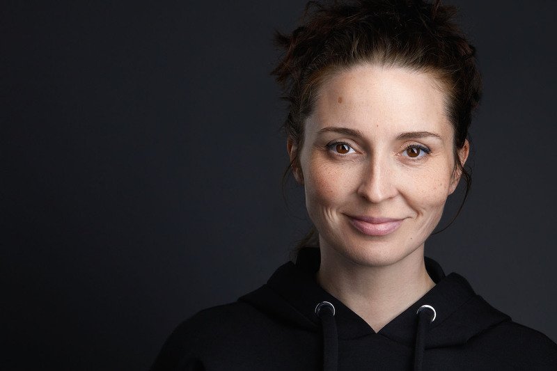 headshot, close-up, portrait, head, studio Juliaphoto preview