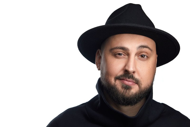 headshot, close-up, portrait, head, studio Vladimirphoto preview