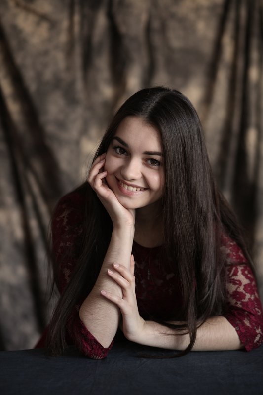 портрет, девушка, красота, улыбка, глаза, руки, girl, beauty,portrait, Дашаphoto preview