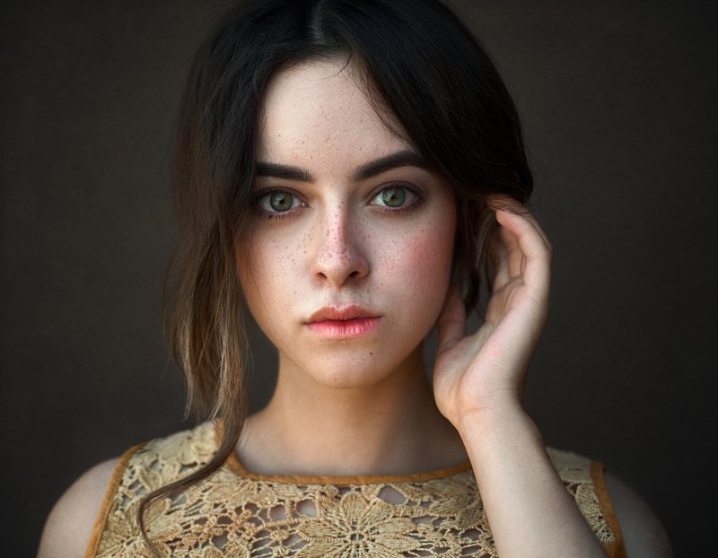 девушка, портрет, взгляд, красота, веснушки Кристинаphoto preview