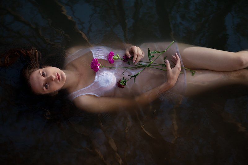 woman, blue, dress, floating, girl, green, looking, naked, pages, photo, sensual, water, white, words, ellow, alexandra, pini, hamou * * * * *photo preview