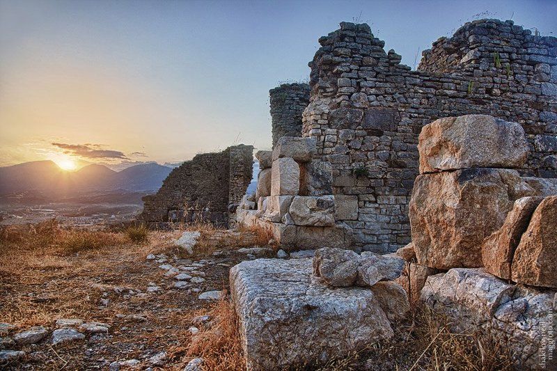 Рассвет на Родиополисеphoto preview