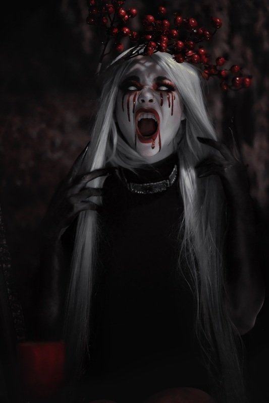 Душа призрак девушка проклятие портрет ужасы Вырваться из тьмыphoto preview