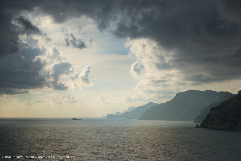 europe, italy, autumn, cloud, coast, nature, sea, sky, sunset, water, европа, италия, берег моря, вода, закат, море, небо, облако, осень, побережье, природа, туча Играет солнце с облаками.. / The sun plays with the clouds..photo preview
