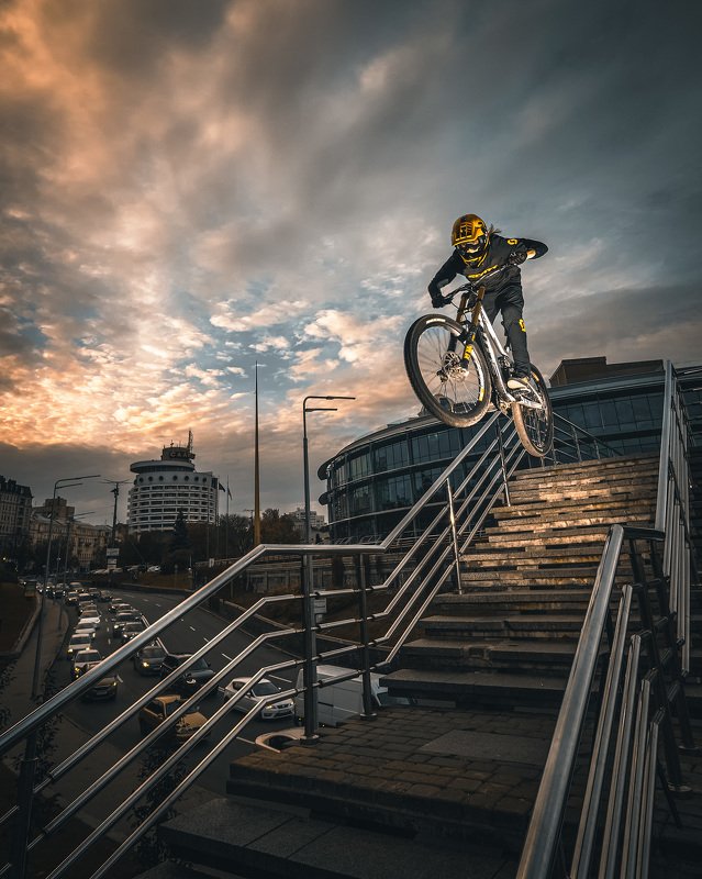 Add tags Tags      Bicycle     Outdoors     Lifestyles     Cycling     Full     Length     Sport     One     Person     Riding     Day     Motion     Skill     City     Life     urban     dh     downhill     jumping     mtb     trick     fullface     ride Street MTB series: urban DHphoto preview