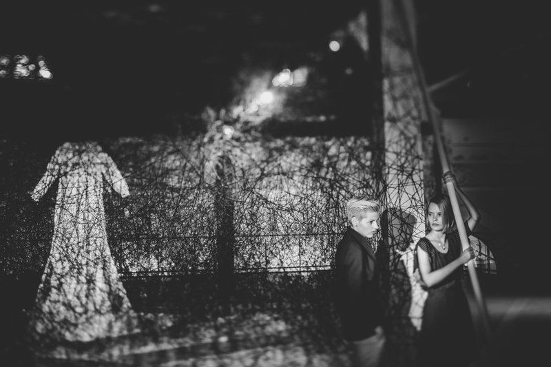 Мотыльки и ниткиphoto preview