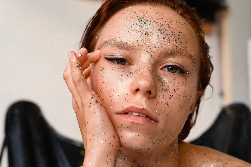 #nikon #z6 #portrait #nude #nudeart #glitter #девушка #портрет # photo preview