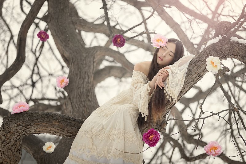 #tree #girl #portrait #blossom #flowers #spring #fairy Dream of the fairy of Springphoto preview