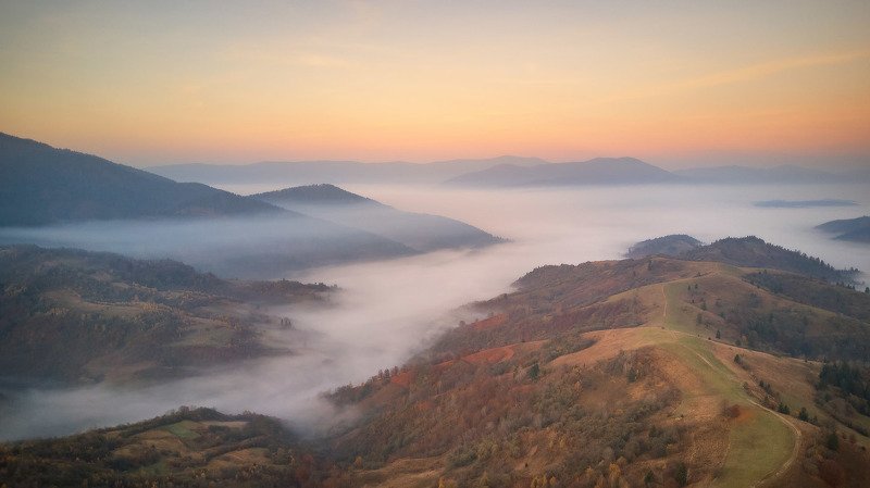 горы, карпаты, октябрь, осень, рассвет, туман, украина, утро Рассветная медитативнаяphoto preview