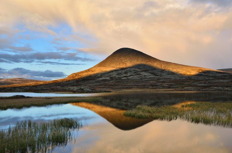 Вечер у горы Муенphoto preview