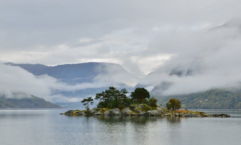 Островphoto preview