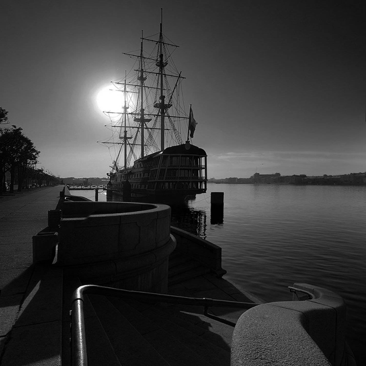 ***. Автор: Михаил Чурбанов благодать, Михаил Чурбанов