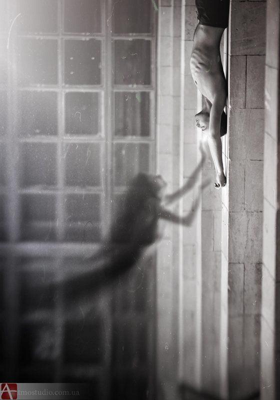 silent presence 2photo preview