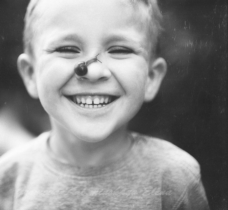 детская съемка, портрет, детский мир Путешествие улиткиphoto preview