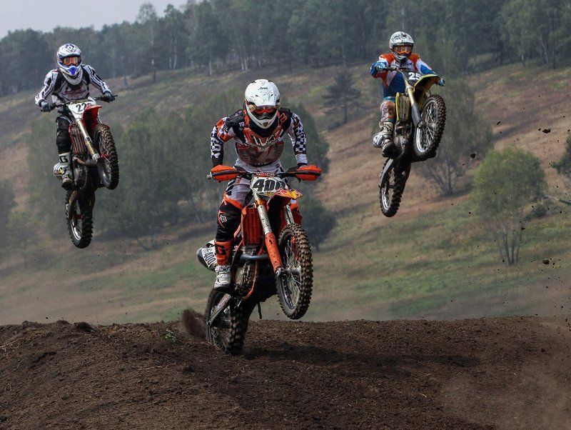 Мотокросс-вне возростаphoto preview