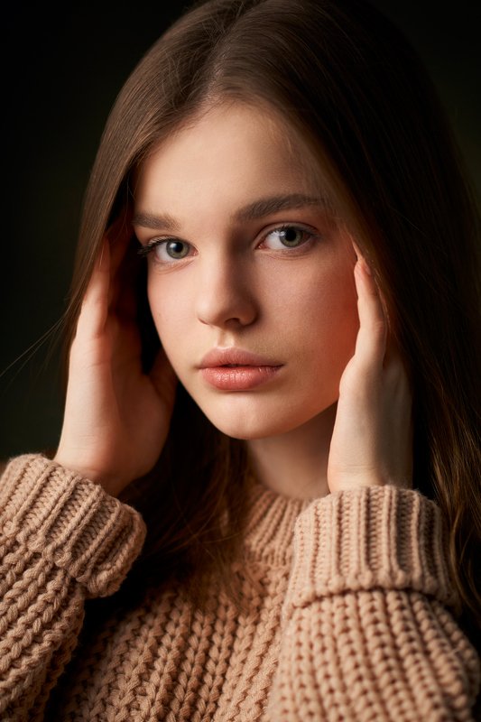 portrait, girl, lowkey, black, beautiful, pretty, eyes, lips, портрет, девушка, look, blue eyes photo preview