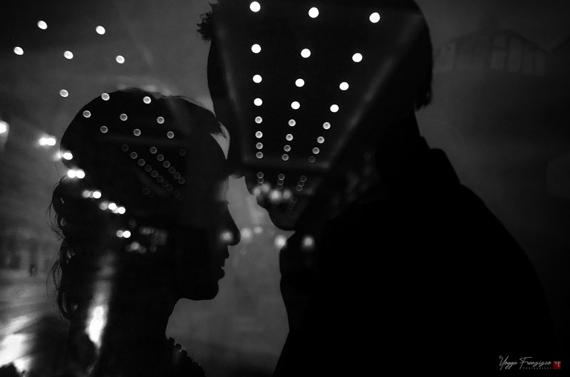 #couplephoto #inlove #mood #lights #blacknwhite Flickering of Lovephoto preview