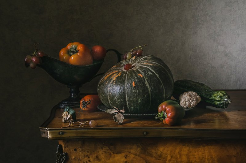 натюрморт, овощи, тыква, перцы, цукини, виноград С тыквой и перчикамиphoto preview