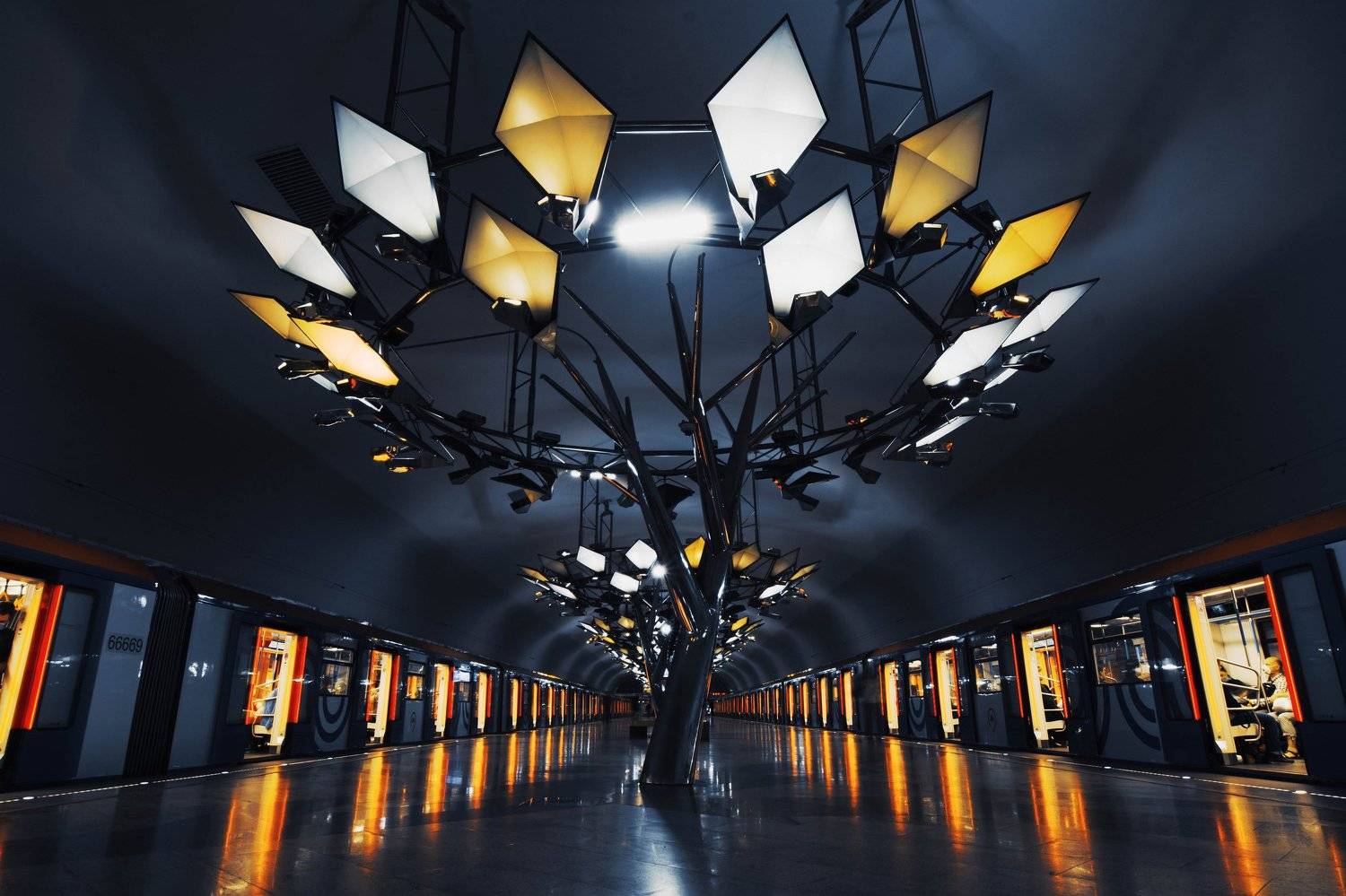 metro, subway, underground, reflection, urban, light, dark, Moscow, Russia, Сергей Гладков