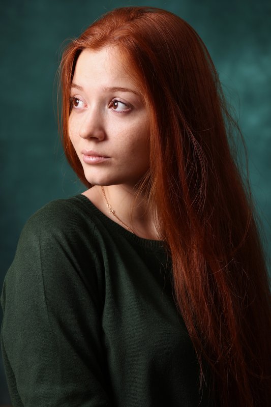 girl,portrait,red,green,рыжий,зелёный,портрет, девушка,красота, Аняphoto preview