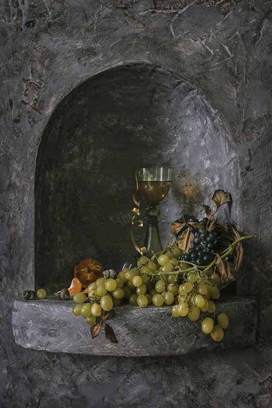натюрморт, стекло, бокал, рёмер, ягода, виноград, мандарин, ниша Про виноград, мандаринку и рёмерphoto preview