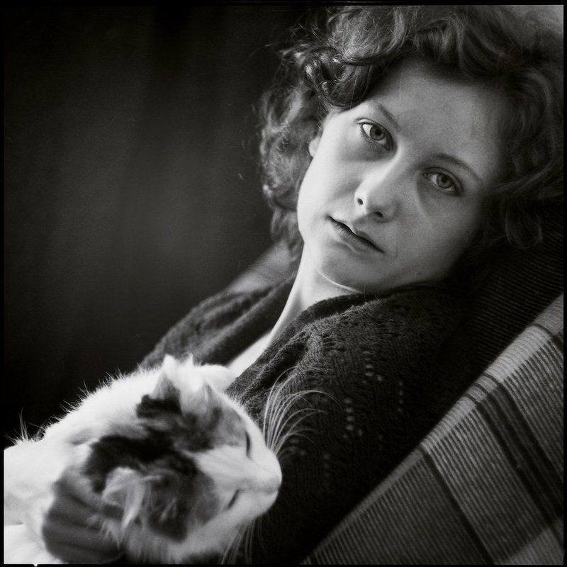 В полупрофильphoto preview