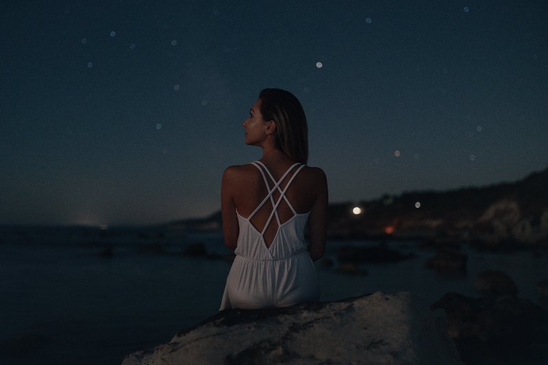 Night walkphoto preview