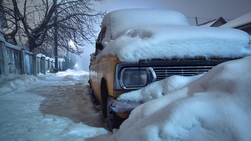 Одним глазком...photo preview