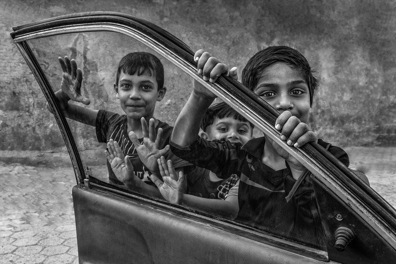 Neighborhood kidsphoto preview