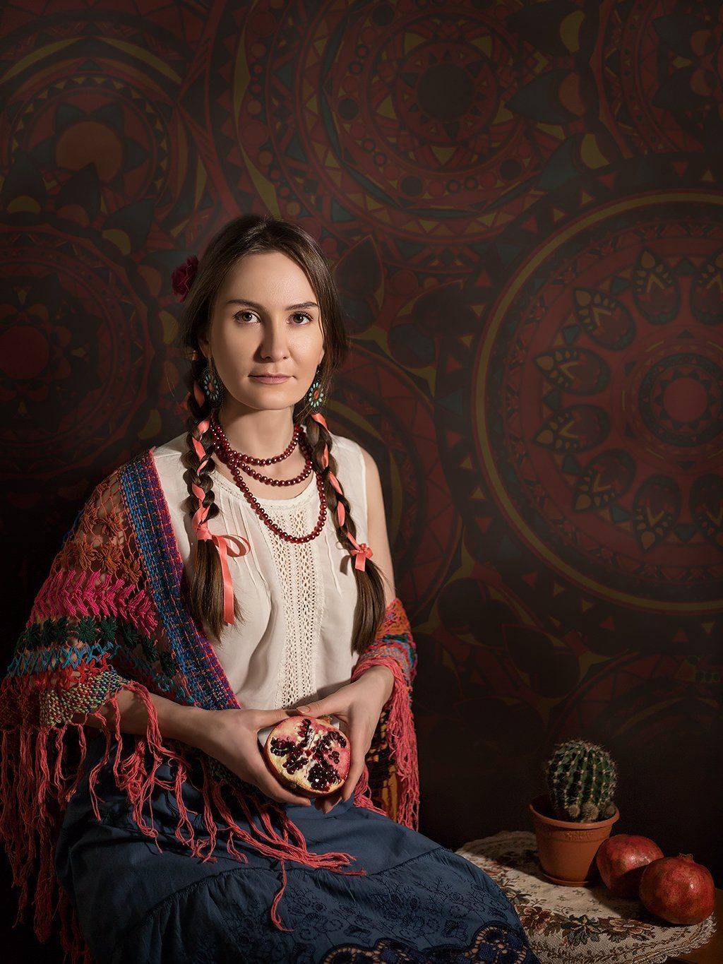 Портрет девушки в мексиканском стиле. Автор: Ксения Лыгина #девушка #натюрморт #портрет #гранат #кактус #мексиканскийстиль #fineart #картина #живопись, Ксения Лыгина