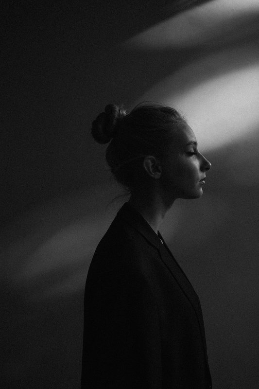 portrait, girl, hair , moscow , street ,портрет , shadows Natphoto preview