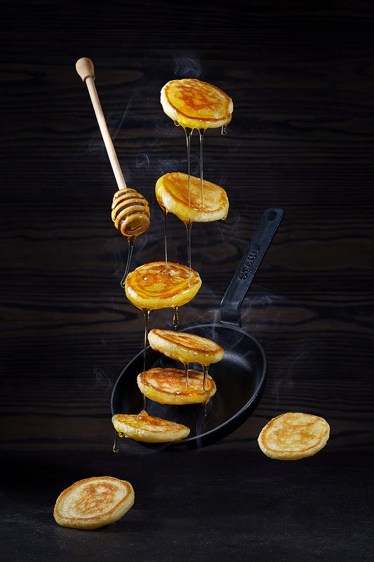 фудфото, левитация, еда, блины, оладья, мед, фудфотография ***photo preview