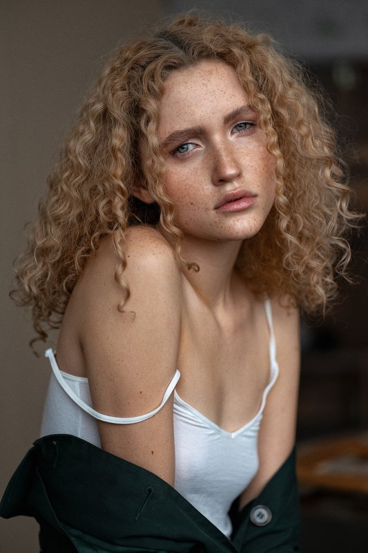 Каринаphoto preview