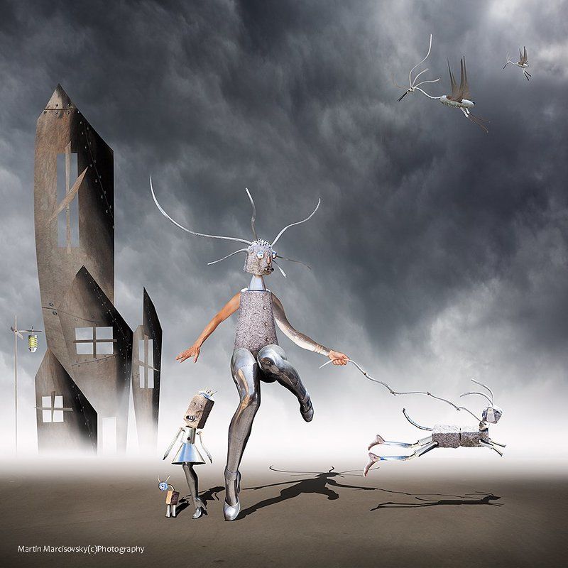 The Hi-Tech Eraphoto preview