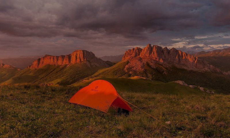 ИВАН ИВАНЫЧ ИВАНОВ ОН РАНО ВСТАЛ И БЫЛ ГОТОВ,,,,,! ВСТРЕЧАТЬ РАССВЕТ И ЖДАТЬ ДОЖДЯ ,photo preview